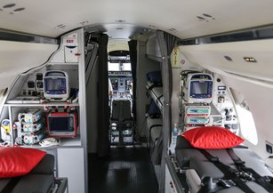 Innenaufnahme des Ambulanzjets