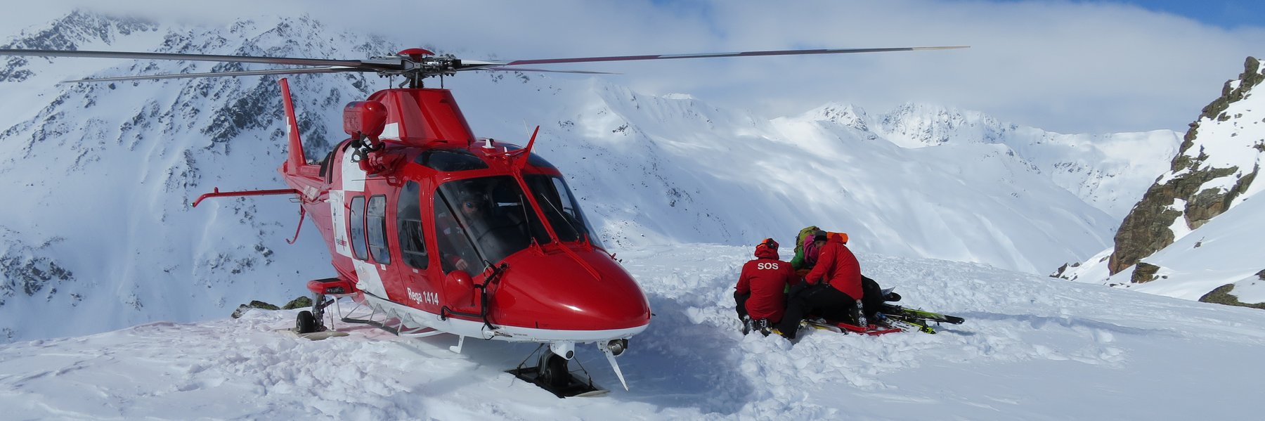 Rega 5 und Bergretter im Einsatz am Radüner Rothorn