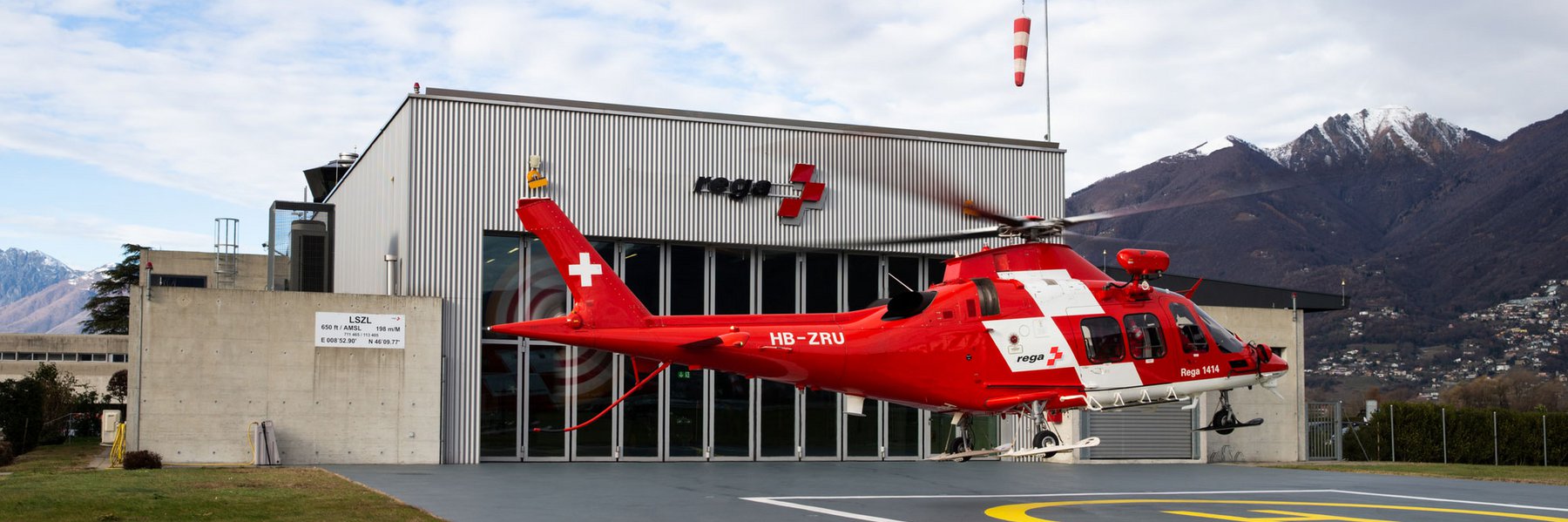 AgustaWestland Da Vinci in avvicinamento alla base di Untervaz