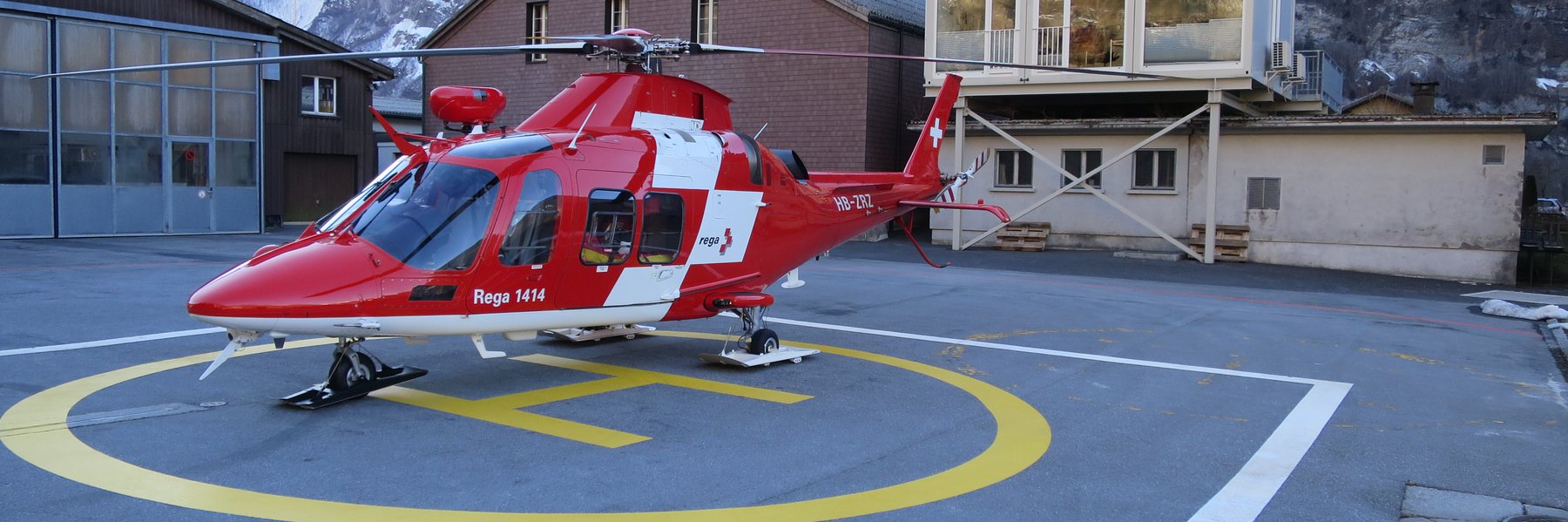 AgustaWestland Da Vinci vor der Basis Mollis