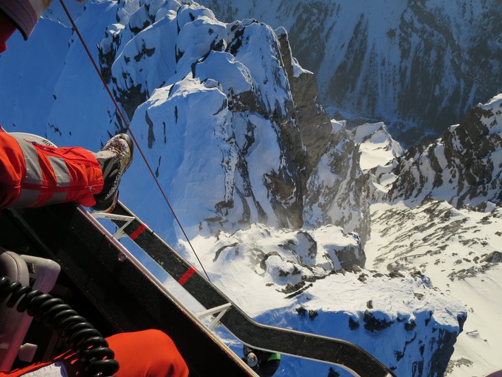 Mit der Rettungswinde konnte der Bergsteiger aus seiner misslichen Lage befreit werden.