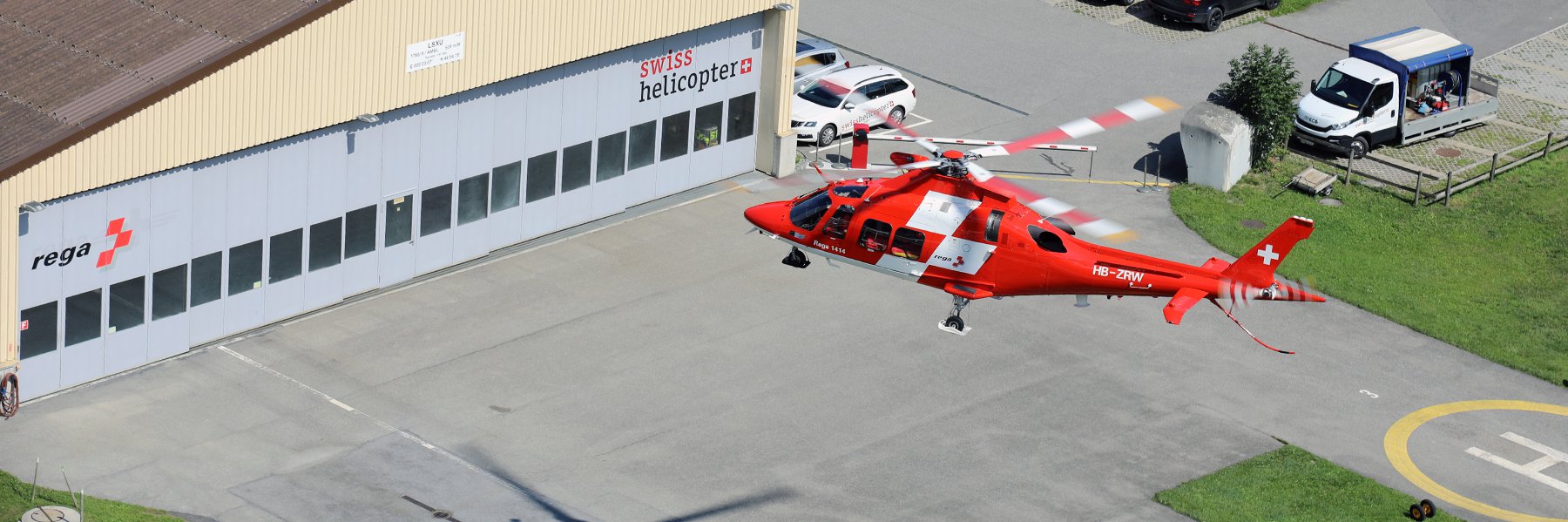 AgustaWestland Da Vinci im Anflug zur Basis Untervaz