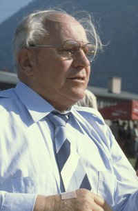  Dr. med. h.c. Fritz Bühler at the christening ceremony of a helicopter in Chur